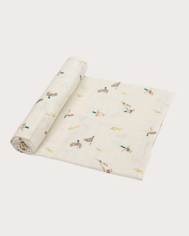Organic cotton large muslin swaddle wrap in Australian native Kookaburra bird print – GOTS certified double gauze – newborn baby gift – baby essentials – Babu